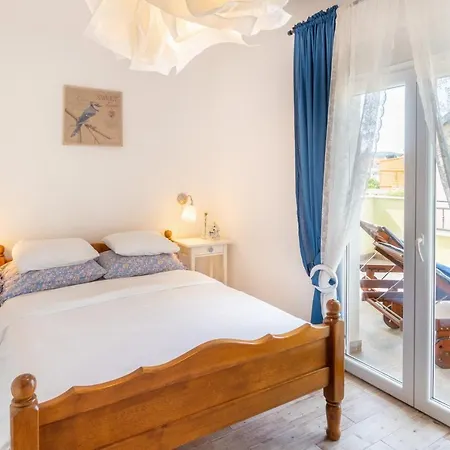 Lolic Apartman *