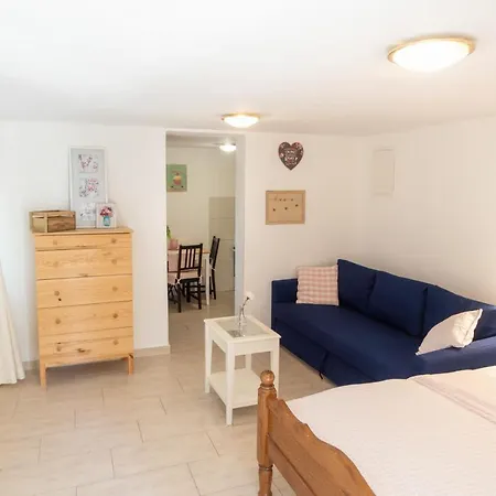 Apartman Lolic *