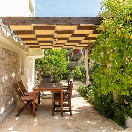 Lolic Apartman Pirovac